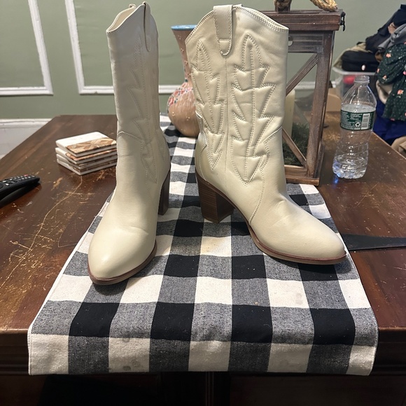 Mia Shoes Shoes - Mia boots